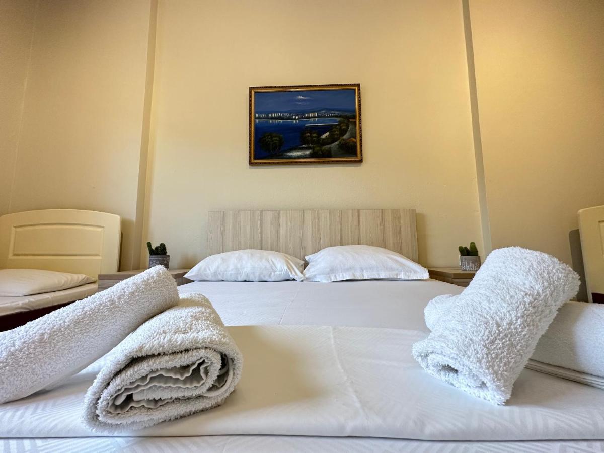 Rias Seaside Apartments Vlore Exterior photo